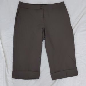 3/$30 Liz Claiborne Audra 16 petite cropped cuffed pants brown